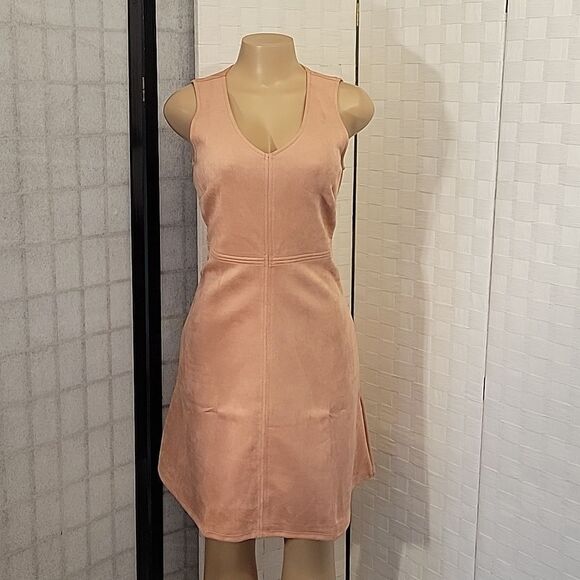 BRAND NEW AGNES&DORA JUMPER SLEEVELESS V-NECK DRESS - Picture 2 of 13